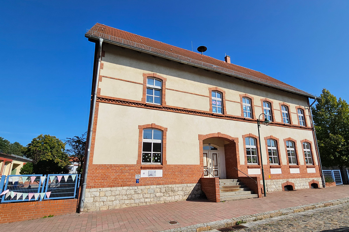 Gebäude Hort Hennickendorf