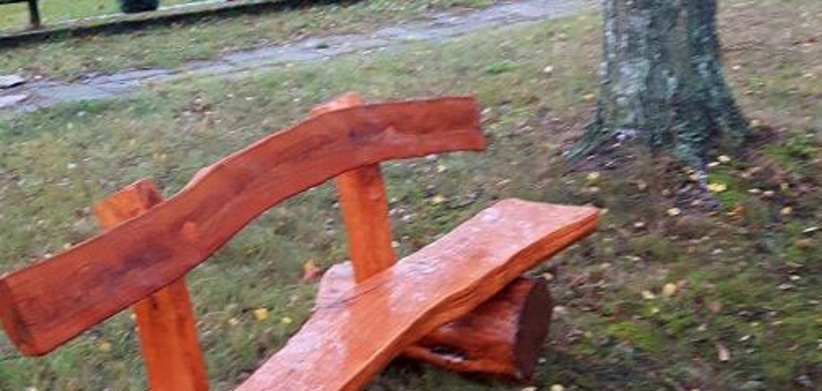 Neue Bänke in der Gemeinde Rüdersdorf bei Berlin aufgestellt