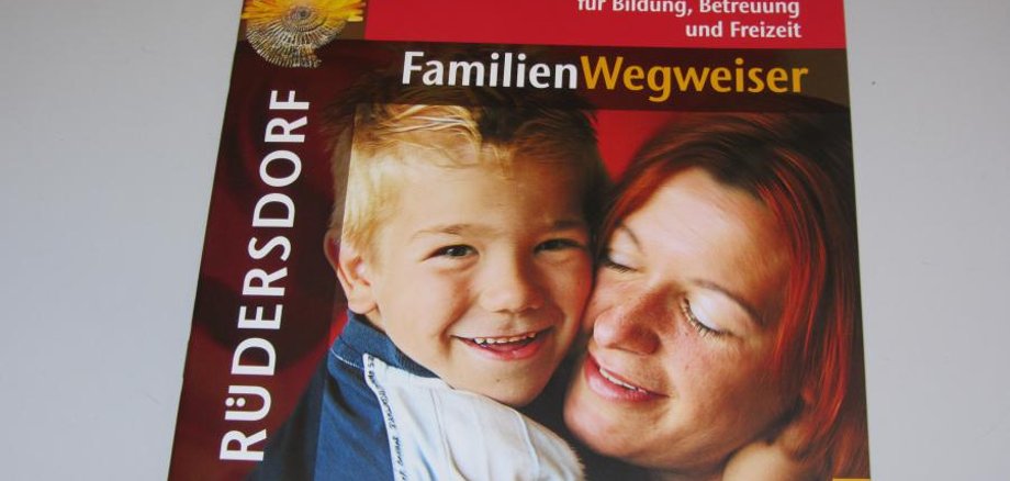 Erster FamilienWegweiser in Rüdersdorf erschienen