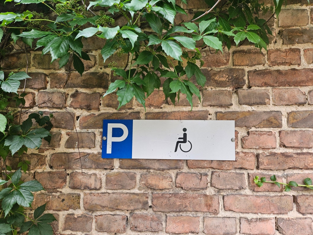 Behindertenparkplatz