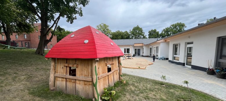 Kitaneubau Am Friedhof