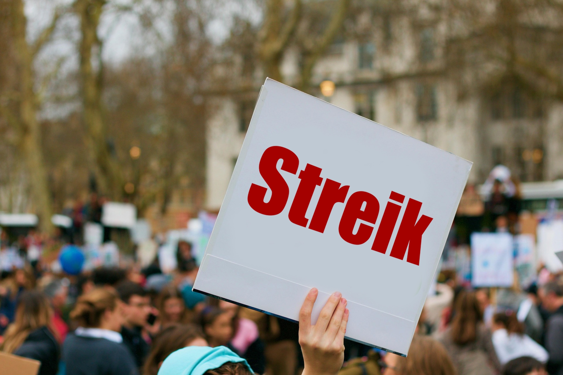 Foto Schild mit Streik