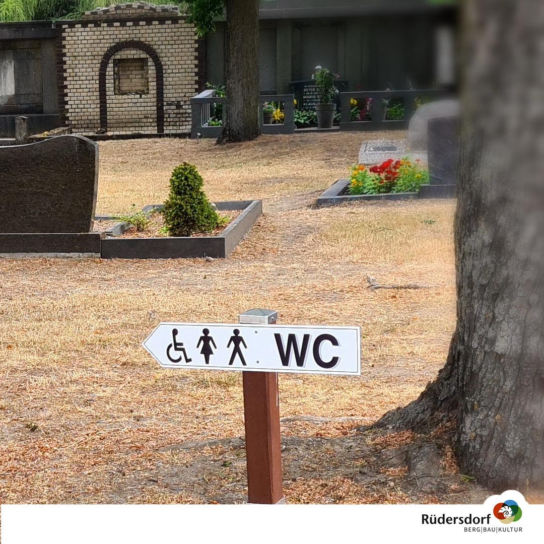 Barrierefreie Toiletten auf dem Friedhof Hennickendorf