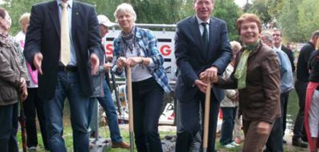 Erster Spatenstich für die Peter-Lübkes-Brücke