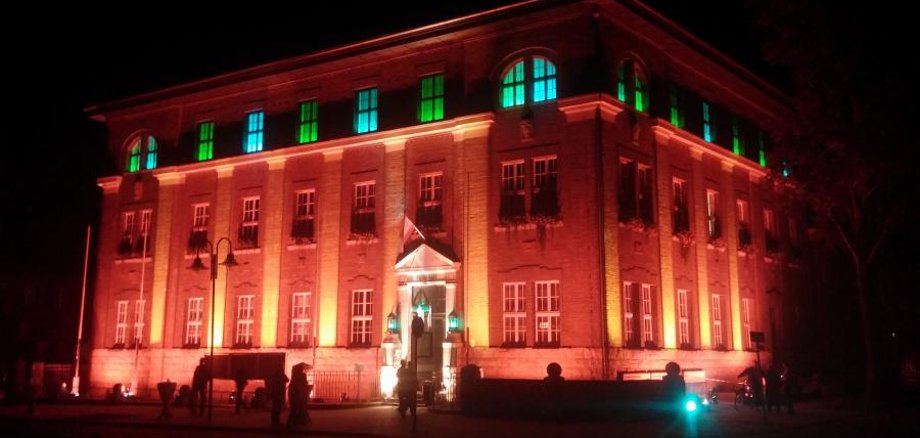 Rathaus Rüdersdorf bei Berlin im Lichterglanz am 30.09.2014