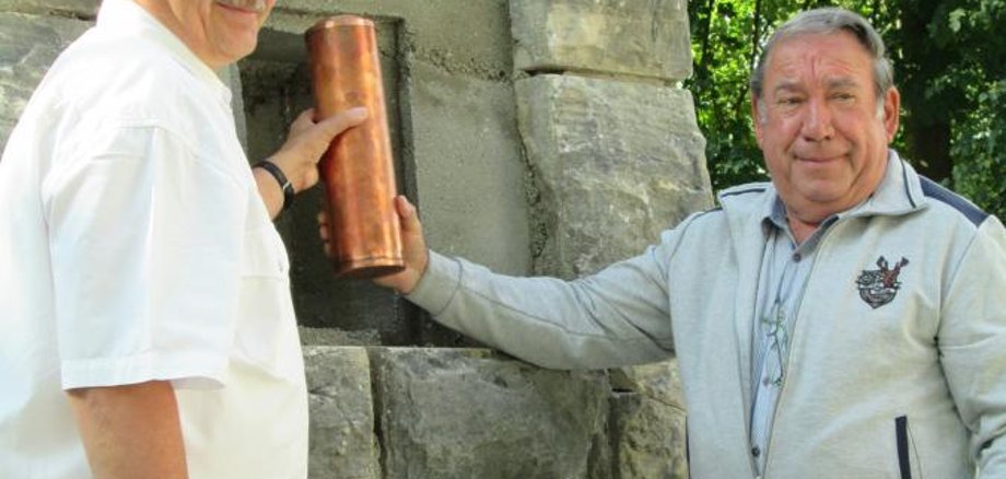 Kriegerdenkmal in Alt-Rüdersdorf Stück für Stück restauriert
